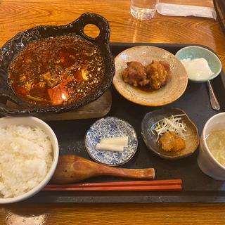 四川麻婆豆腐定食(麻辣専門店サカホンキッチン)