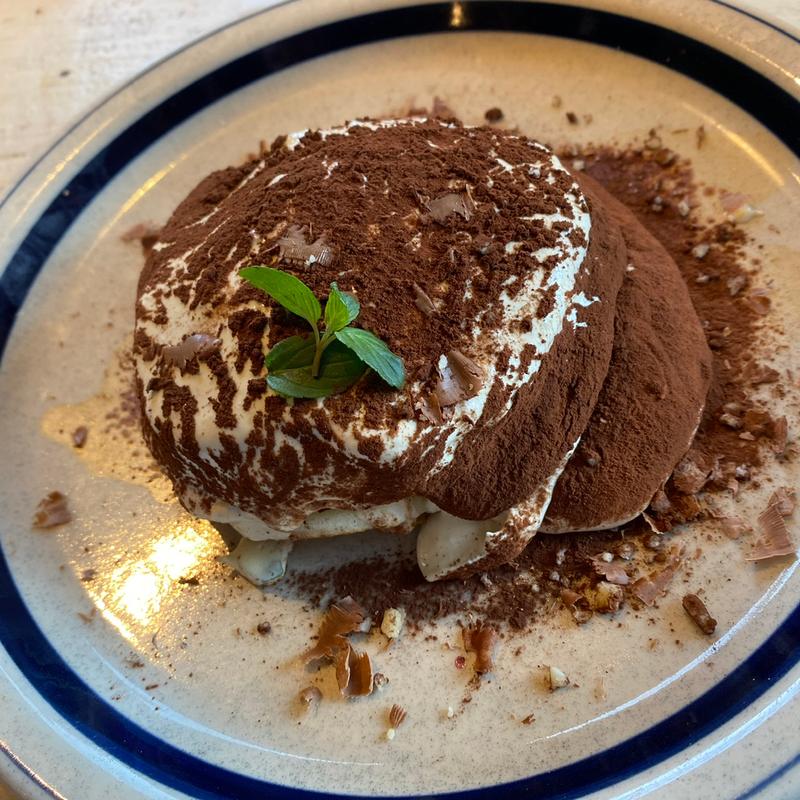 ティラミスパンケーキ(コナズ珈琲足立)