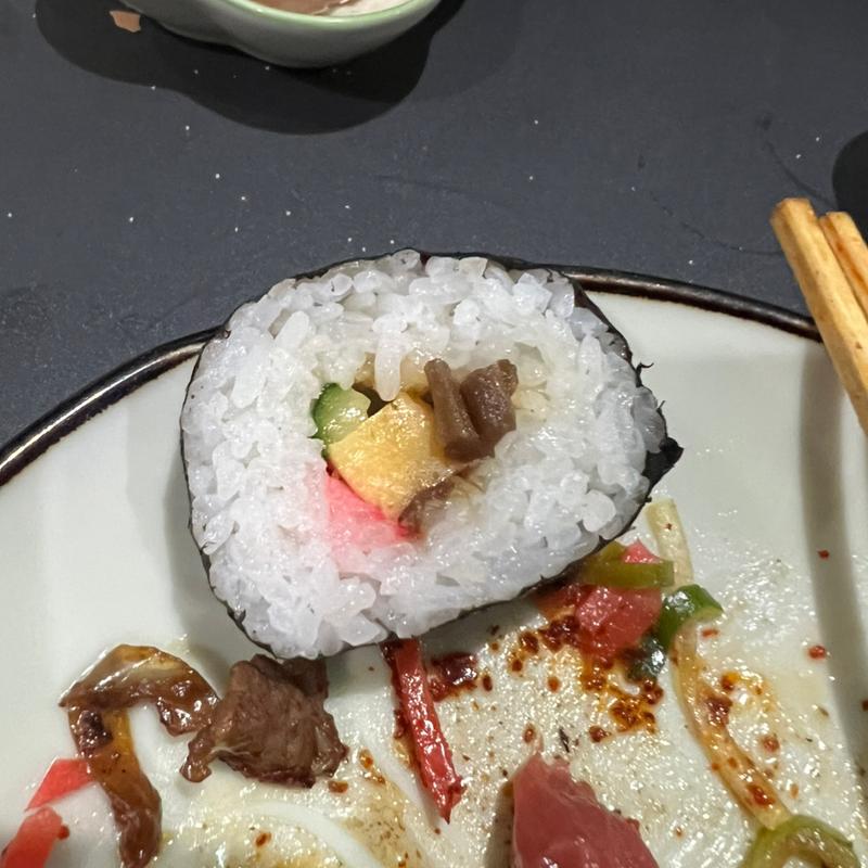 サービスの手巻き寿司(すぎちゃん)