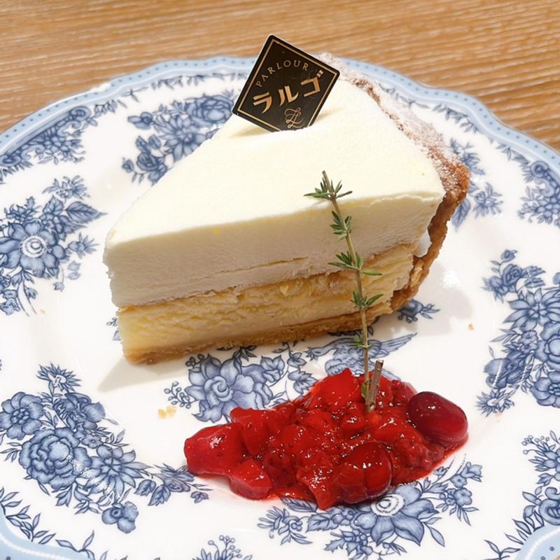 2種のチーズタルト(純喫茶とスイーツPARLOUR ラルゴ ららぽーと門真店)