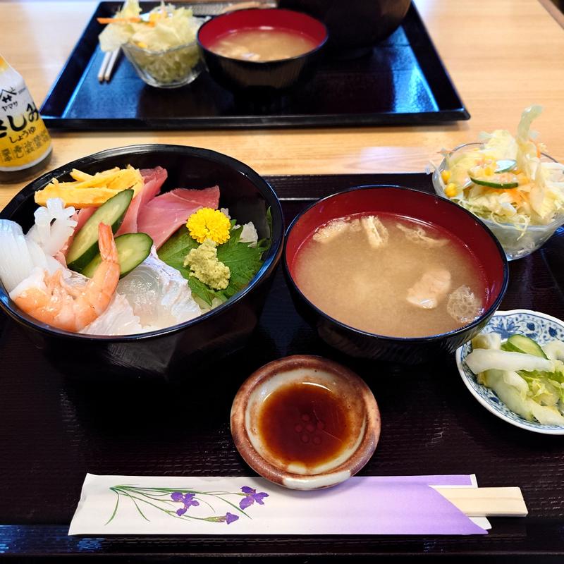 サービスランチA（山海丼）(お食事処 ささ山)