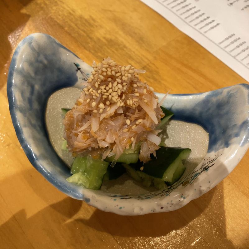 サメ軟骨梅肉和え(大衆すし酒場不二子)