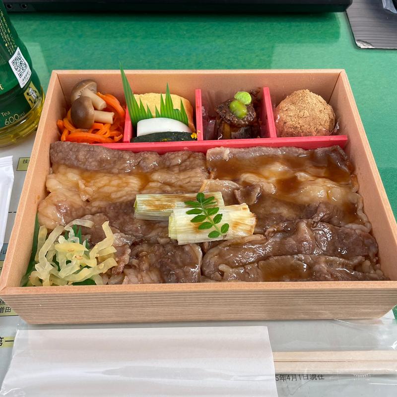飛騨牛すき焼き弁当 今泉(（株）デリカスイト 商品企画部)