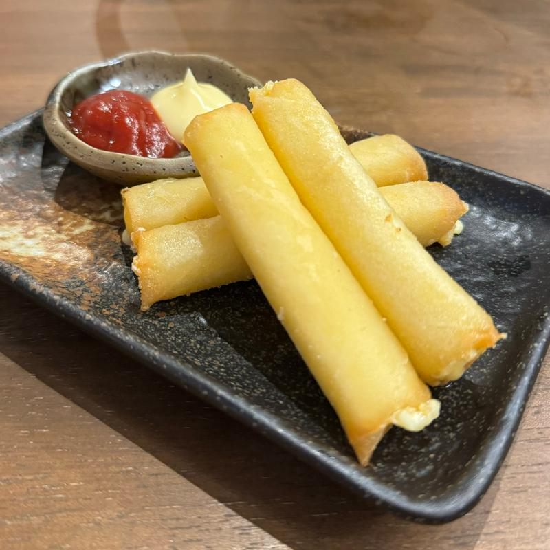 カリカリチーズ(やきとり つくつく)