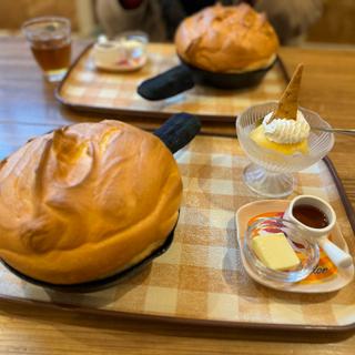PREMIUMパンケーキ　アイスセット(カフェ・エイチ&ピー・バイ・ハート&ピース)