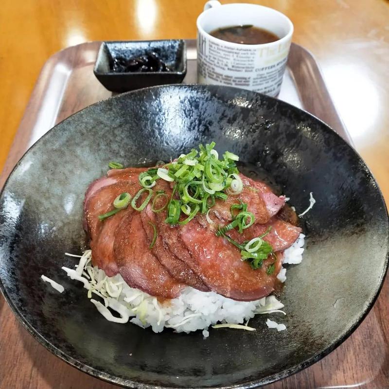 ローストビーフ丼(Cafe 我風 （がふー）)