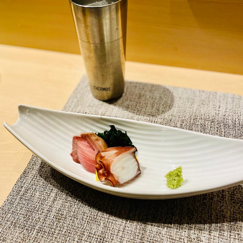 ランチ限定おまかせ握りコース　真蛸と天然ぶり(意気な寿し処 阿部 青山店)