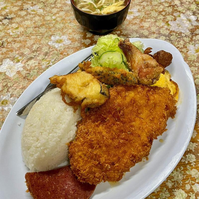 Aランチ(すずらん食堂 )