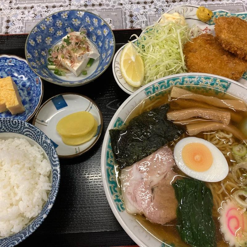ヒレカツ定食セット(ラーメン屋さん麺太郎)