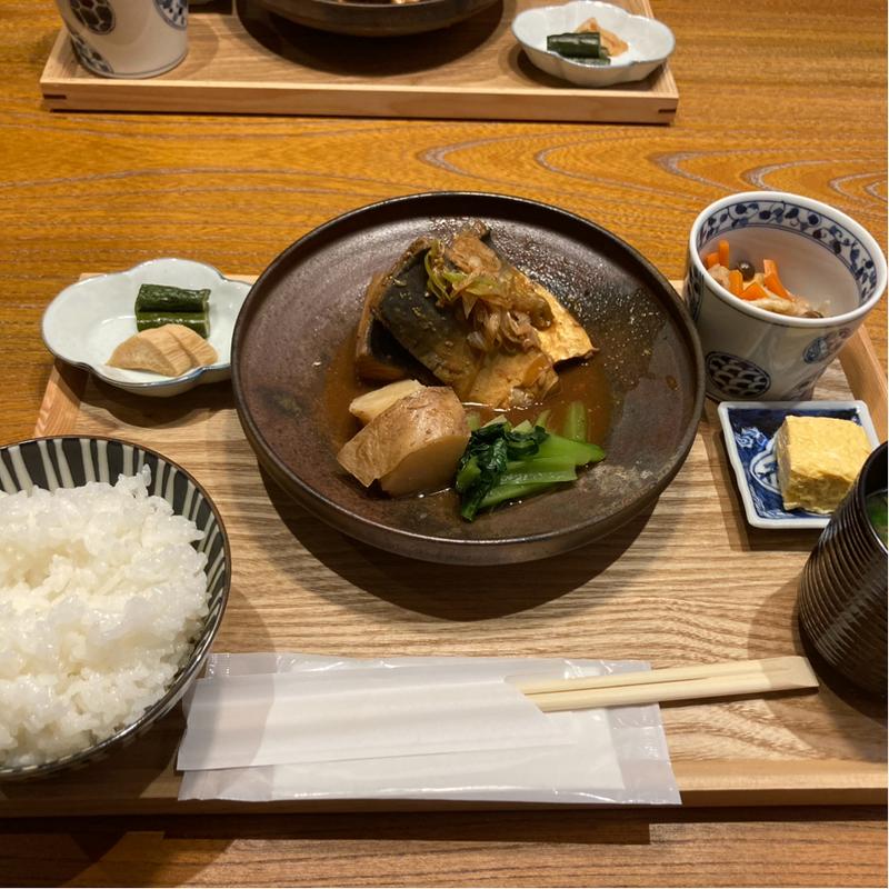 鯖の味噌煮定食(青森割烹あずましく)