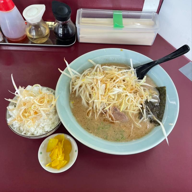 ネギ味噌ラーメン　半ライス(ニューラーメンハウス)