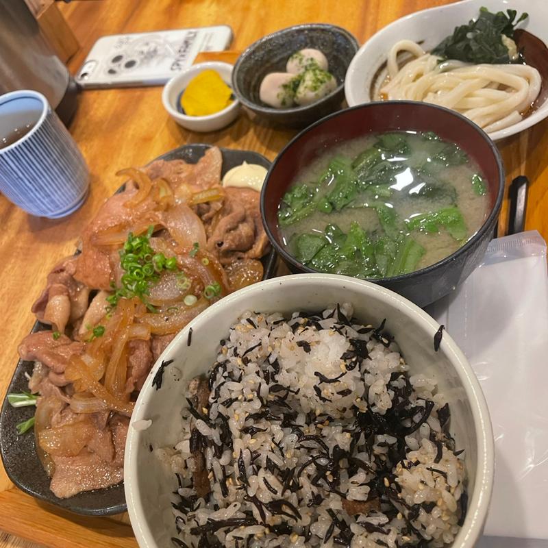 豚肩ロースのしょうが焼き定食(旬菜鮮魚と和酒の店 北浜 銀じ)