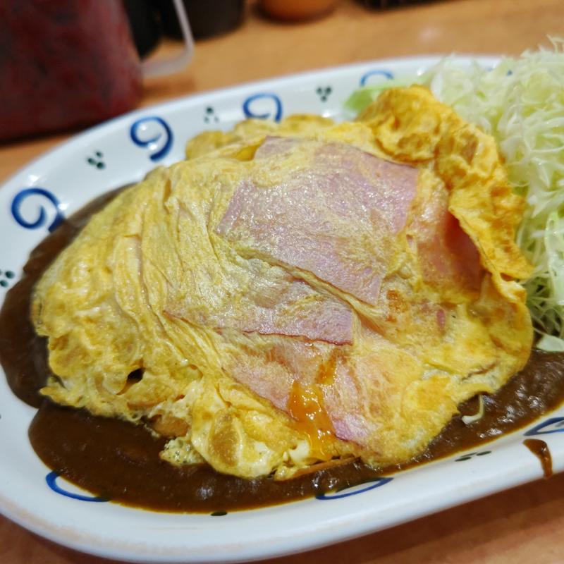 ベーコンエッグカレー(スタミナカレーの店バーグ 杉田本店)