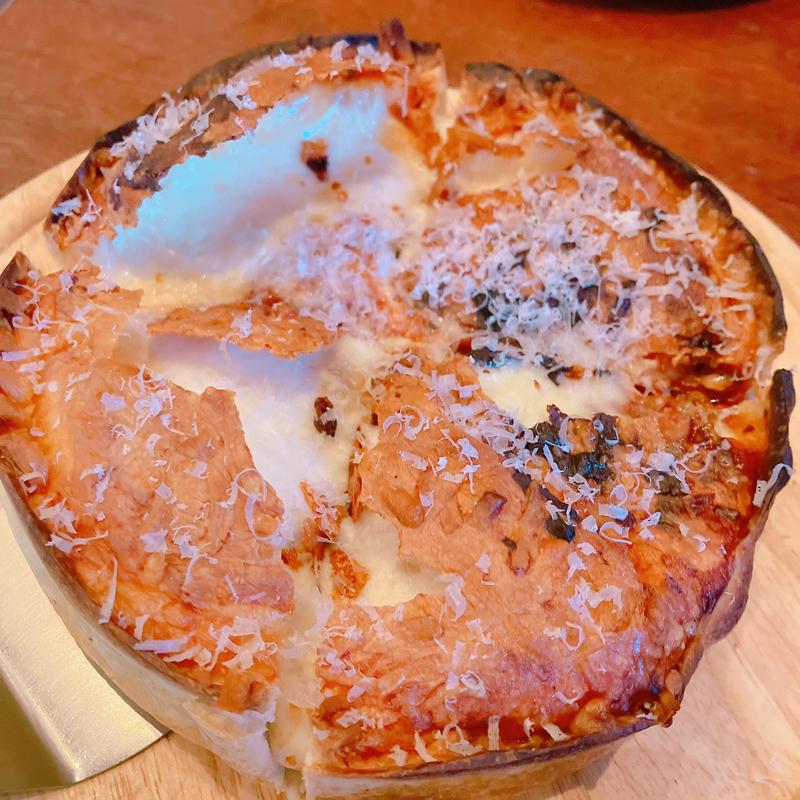 シカゴチーズリパブリック(ブッチャー・リパブリック 横浜赤レンガ シカゴピザ ＆ ビア)