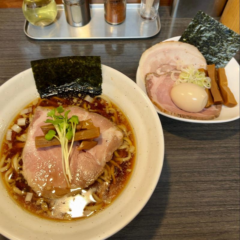 特製醤油ラーメン(ラーメンつけ麺 奔放)