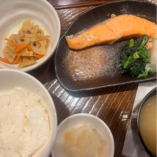 焼鮭朝定食(ガスト 徳島大学前店 )