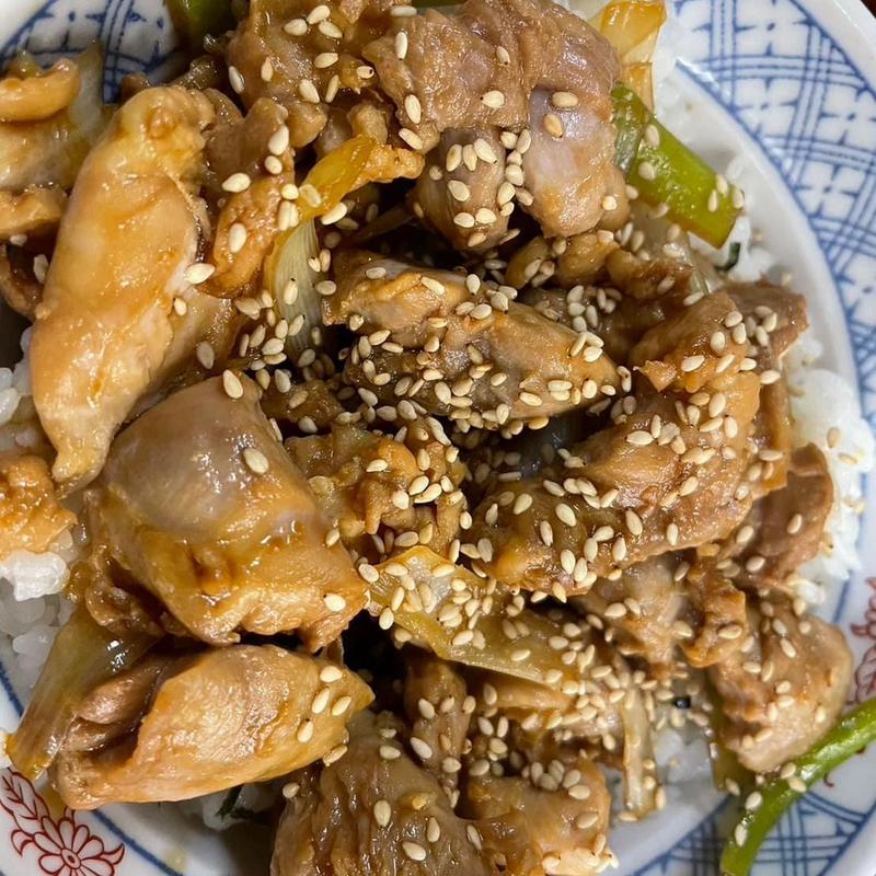 焼鳥丼(立ち喰い 雑賀屋)