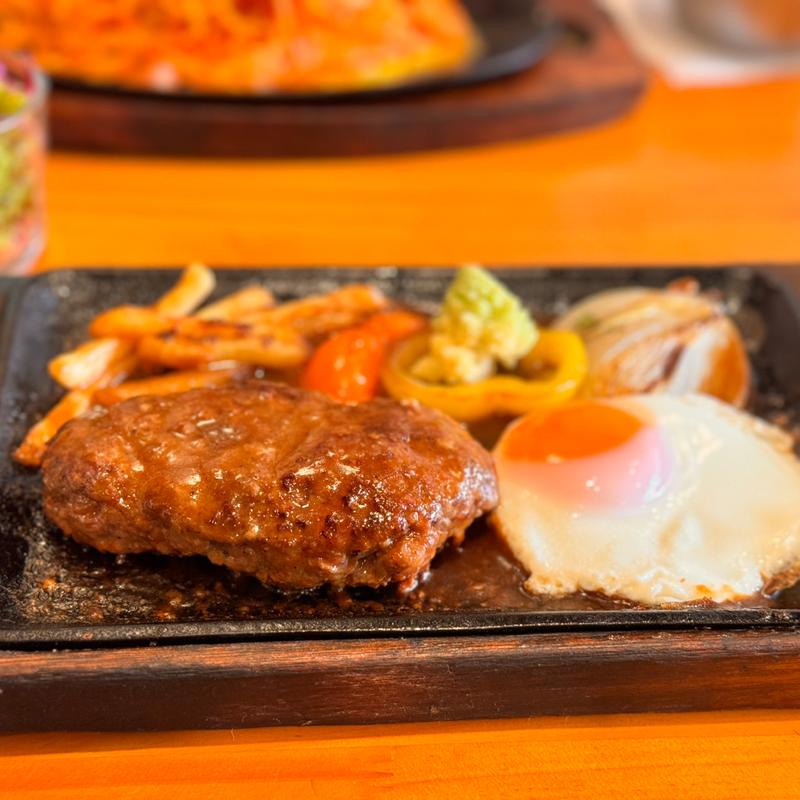 ハンバーグ(きっちん&ばー じれいと)