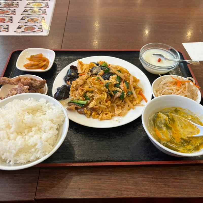 豚肉とキクラゲの炒り卵定食(香港庭 八千代緑が丘店)