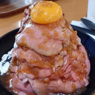 ローストビーフ丼 メガ盛り(肉丼の星 ＰＡＳＡＲ幕張上り)