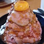 ローストビーフ丼 メガ盛り