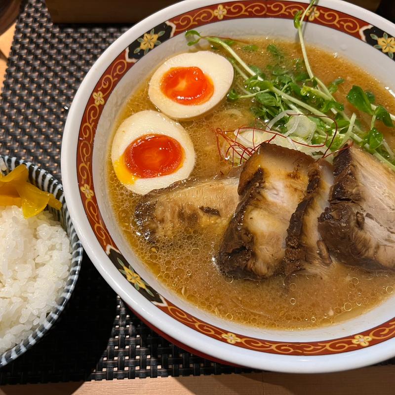 味噌らーめん+特製+ごはんセット(YAMACHAN)