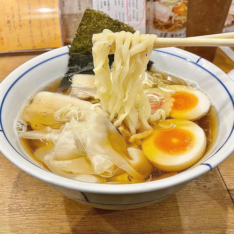 中華そば やまがた さかた(別邸三く 中華㐂蕎麦 萃)