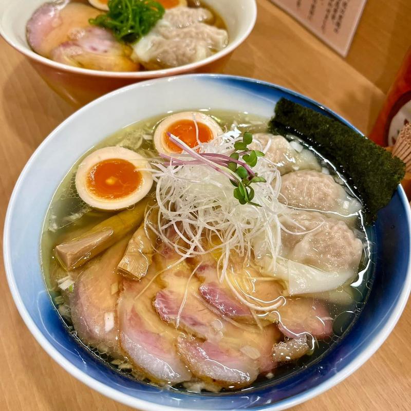 わんたん塩らぁめん(らぁめん　倉井)