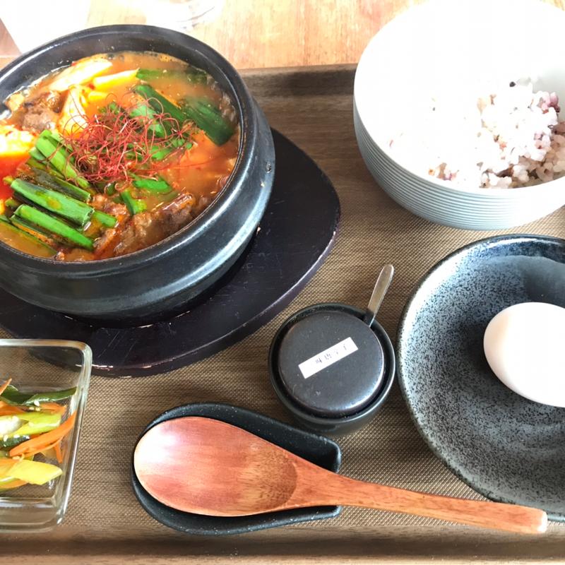 牛肉のチゲ鍋(GFC/Nü café)