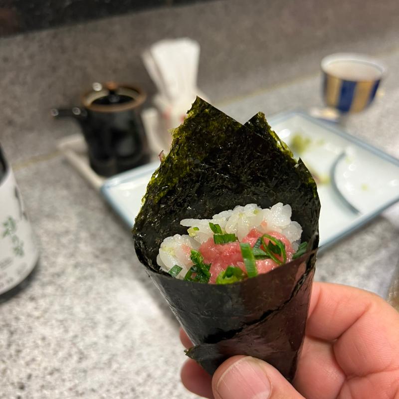 ネギトロの手巻き寿司(八瀬寿司 )