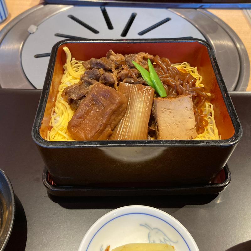 すきやき重盆(牛屋 江戸八 （ぎゅうや えどはち）)