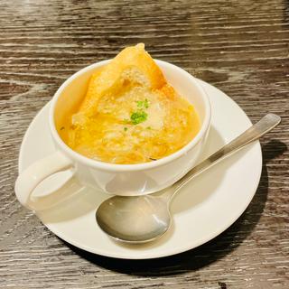 オニオングラタンスープ(ウルフギャング・パックPIZZA BAR 大阪 ザ パーク フロント ホテル店)