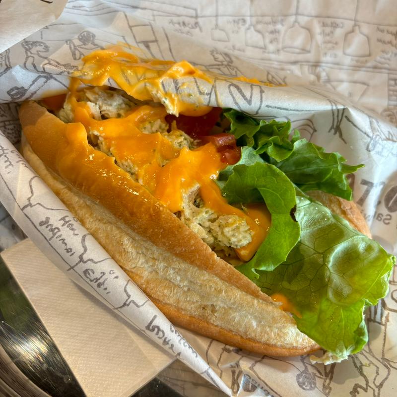 バジンチーズチキンサンド(Link-cafe三井リンクラボ新木場2店)