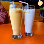 マンゴーラッシー＆プレーンラッシー(インド・ネパール料理 Chulo -チュロ-)