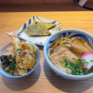 大判キツネうどん+天丼（小）+昆布天(365日製麺所)