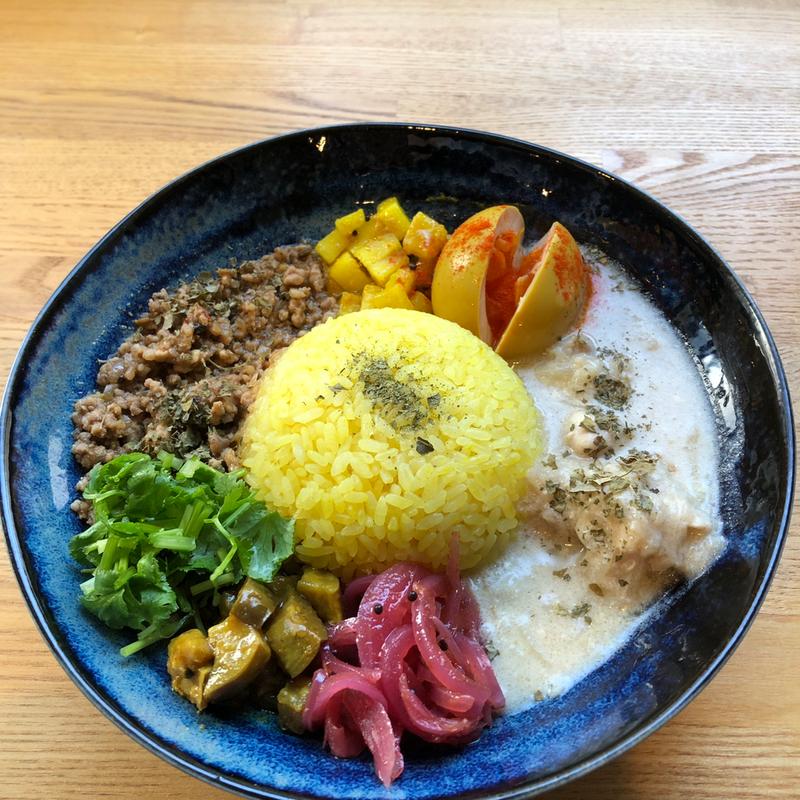 あいがけカレー全部盛りセット(【完全予約制】スパイスカレーmagyU（まぎゅう）)