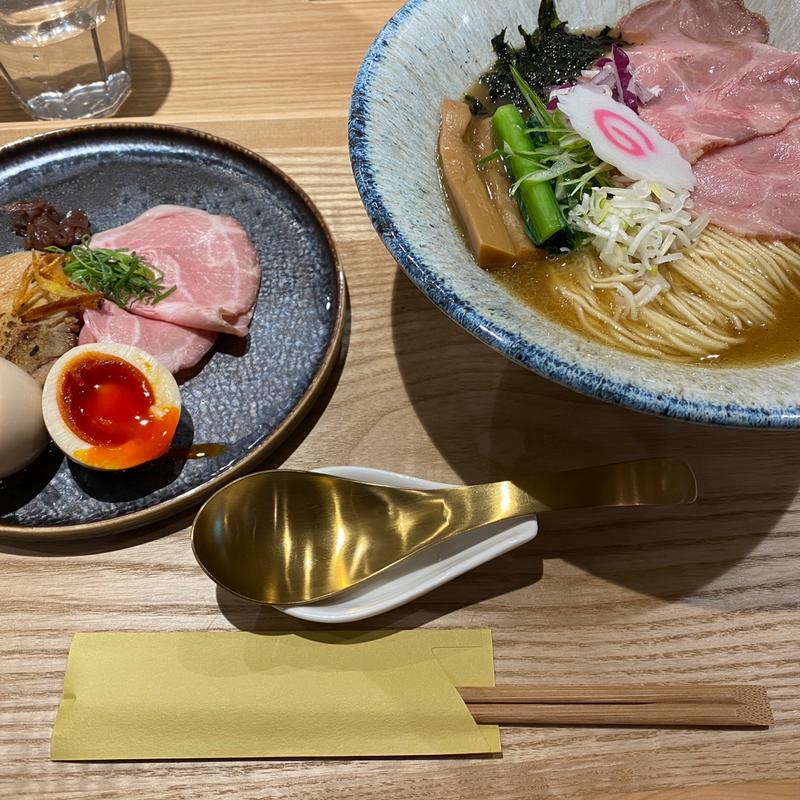 特製芳醇焼きあご中華そば(MENDOKORO TOMO Premium)