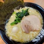 塩ラーメン(横浜家系ラーメン 町田商店 渋谷店)
