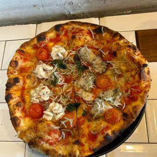 白子と牡蠣のチチニェッリ(イル・ピッツァイオーロ （Il Pizzaiolo）)
