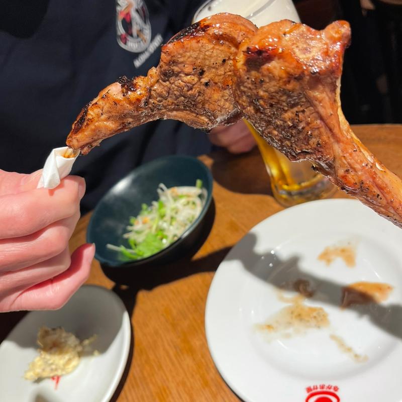 骨付きラムチョップ（1本）(下町バル ながおか屋)