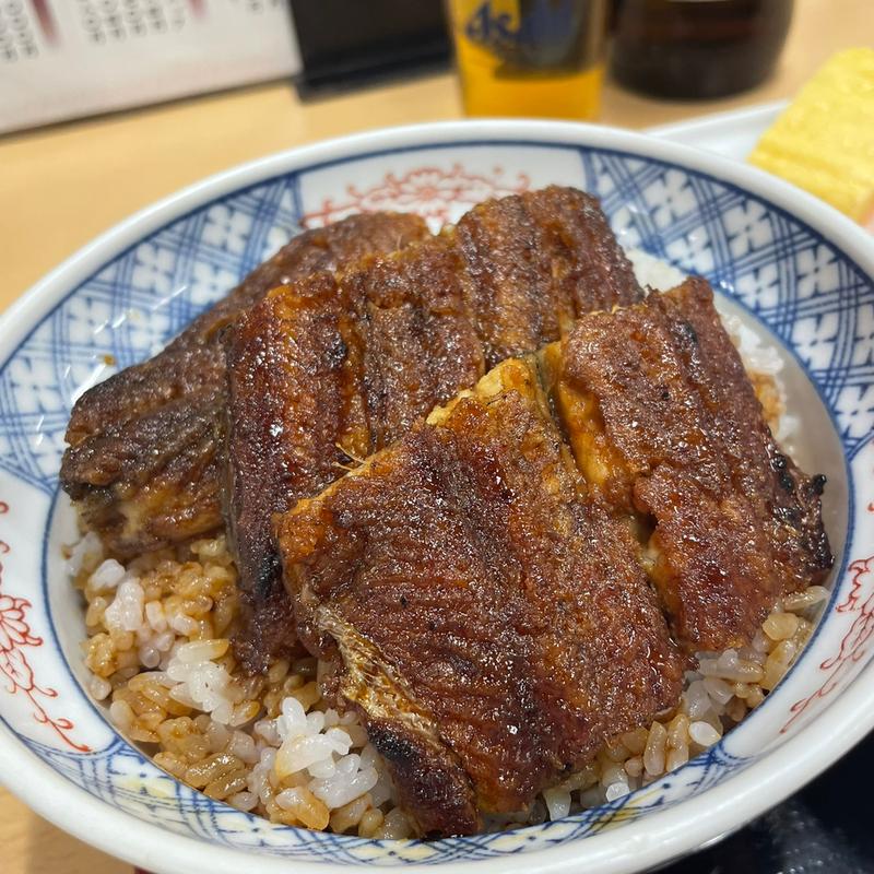 中丼 三切(吸物付)(新玉亭)