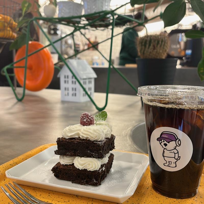 ブラウニー(HARU COFFEE & BAR)