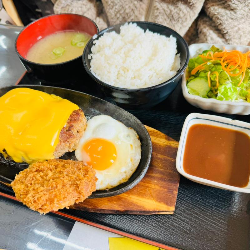 チーズハンバーグ定食(御食事処みや川)