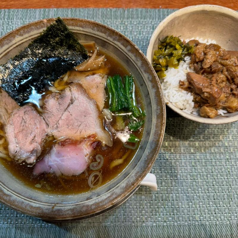 醤油らーめん+ 魯肉飯(らーめん梶原)