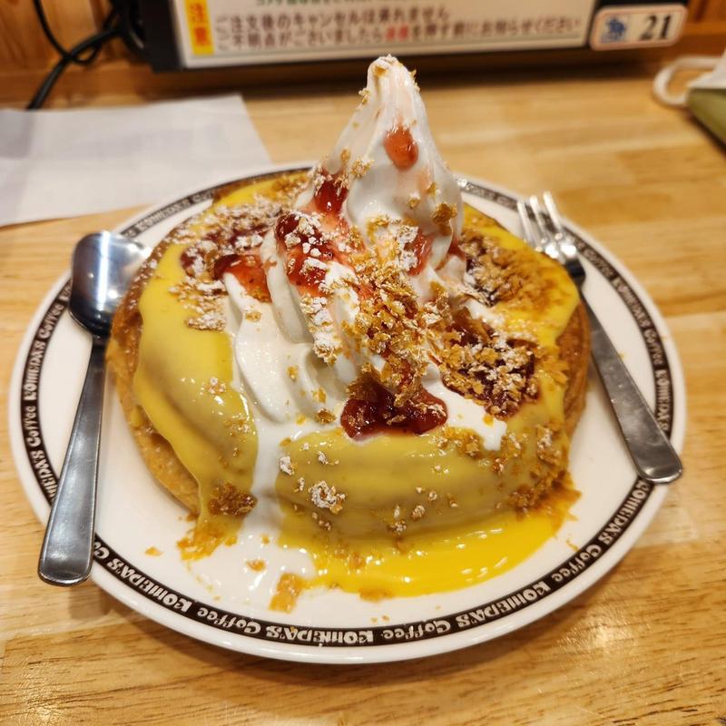 シロノワール いちごのミルフィーユ(コメダ珈琲店 吉祥寺西口店)