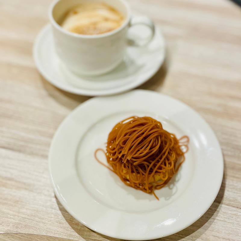 ディナーブュッフェ　生搾りモンブラン(Akala （アーカラ）)