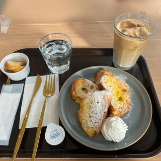 フレンチトーストセット(カフェ・プチラパン)