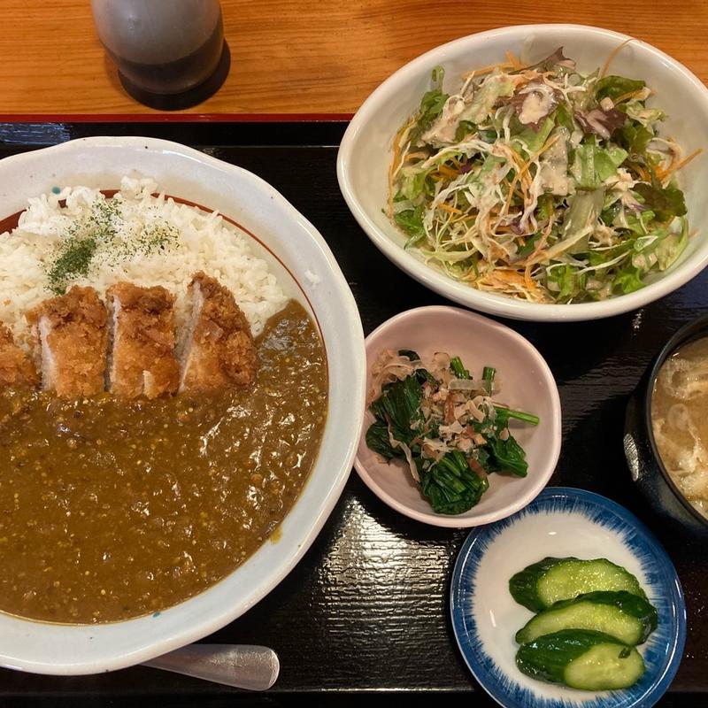 カツカレー(居酒屋食堂いずみ家)