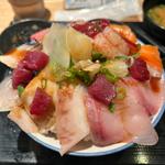 海鮮丼(海鮮問屋 浜の玄太丸)