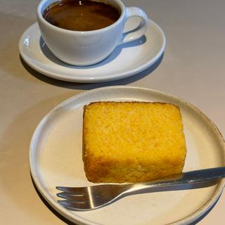 オレンジカントリーケーキ(ブルーボトルコーヒー 三軒茶屋カフェ)